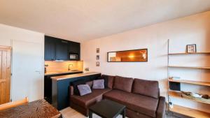 Résidence Chateaux De Crans - Studio lumineux · Balcon MAE-8264