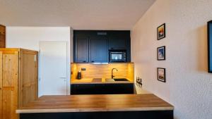 Résidence Chateaux De Crans - Studio lumineux · Balcon MAE-8264