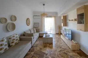 Kallithea Deluxe - Apidias Lakos