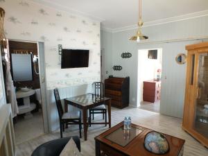 Hotels Hotel - Restaurant - Salon de The Le Beausejour : photos des chambres