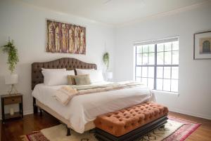 Cozy Bohemian Bungalow