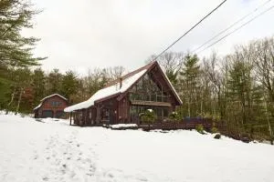 The Cabin at Deep Hollow - Eldred
