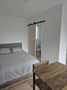 Appartements Studio a louer : photos des chambres