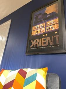 Central 2-Bed Flat, main door, on-street parking