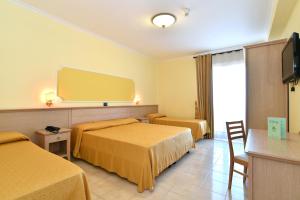 Quadruple Room with Sea View room in Hotel Il Nido Sorrento