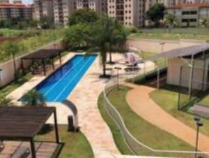 Loft confortável e refinado A