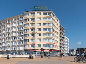 Apartment in Ostend with Stunning Sea Views
