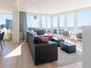 Apartment in Ostend with Stunning Sea Views