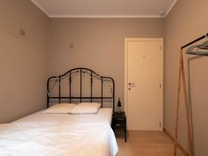 Apartment in Ostend near the Beach