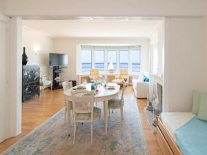 Studio in Ostend with Stunning Sea Views