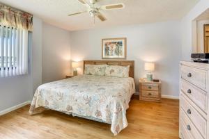 Lands End 1-204 Bay Front