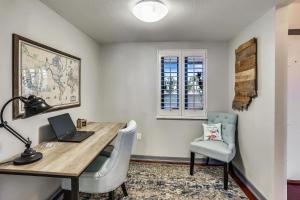 Lands End 11-204 Beach Front