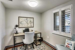 Lands End 11-204 Beach Front