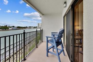 Lands End 4-202 Bay Front - Premier