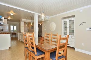 Lands End 8-403 Beach Front - Premier