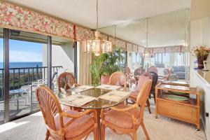 Lands End 8-401 Beach Front