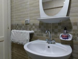 Unique 2 bedroom apartment in Rehab city