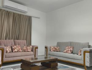 Unique 2 bedroom apartment in Rehab city