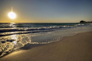 Lands End 4-306 Bay Front - Premier