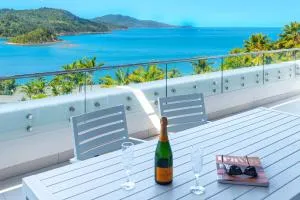 Bella Vista E9 - Ocean View Spacious 2 Bedroom with golf buggy - 汉密尔顿岛