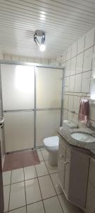 Apto Temporada Ed Erika rua 701 Balneário Camboriú SC