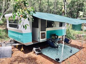 Green Anchorage Bush Stay