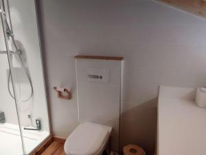 Chalet de luxe rénové, 5 chambres, cheminée, parking, proche Côte dAzur - FR-1-292-219