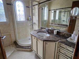 Villa avec piscine privée, climatisation et parking, proche plages aux Issambres - FR-1-768-108