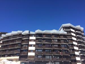 Studio cosy 4 pers avec balcon - Proche pistes, animaux admis, parking - FR-1-445-212