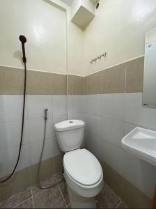 Lawton Residences Studio Room 2I - 4 pax