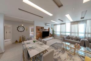 Mabaat-Executive 3BR-Al Malqa - 573