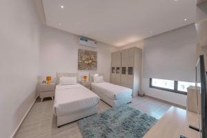 Mabaat-Executive 3BR-Al Malqa - 573