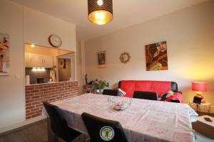 Appartements Bourrin le rocher : Appartement 2 Chambres