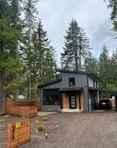 New! Modern Mountain Getaway - 阿什福德