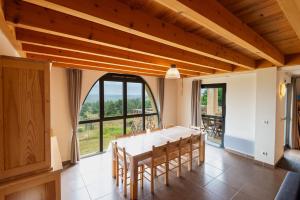 Maisons de vacances Gite Montbuisson 8/10 personnes : photos des chambres