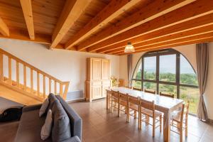 Maisons de vacances Gite Montbuisson 8/10 personnes : photos des chambres