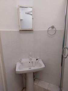 Azzure Apartments 4 sleeper Strand