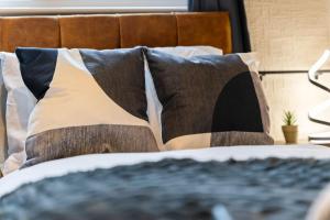 Contractors,wifi#parking