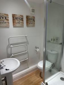 Courtyard Rooms 1-Bed Studio Sleeps 2 Pets Ok