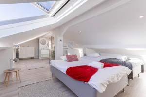 Syssi - 3 Chambres avec salles de bains, spacieux, calme, moderne, idéal congrès