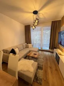 Residence Ali - garage included - 别拉什尼察