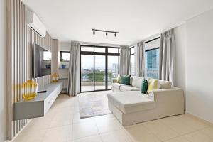 Luxury Apartment in De Waterkant with Amazing Views and Spacious