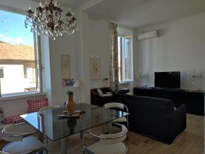 Romantika Guest House