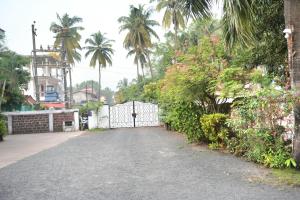 GR STAYS Beautiful 2bhk Apartment In Arpora 5 mins to Baga