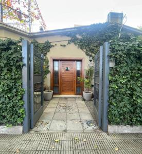 Casa amplia y luminosa con jardín, patio, terraza y parrilla
