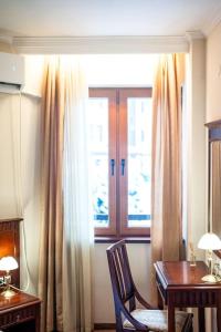 Host2U Slope-Side Home by the Gondola