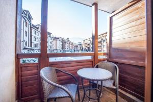 Host2U Slope-Side Home by the Gondola