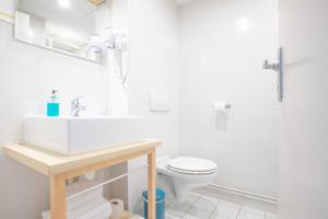 Hotels Hotel du Centre - Chez Janie : photos des chambres