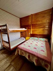 Casa de sítio com piscina