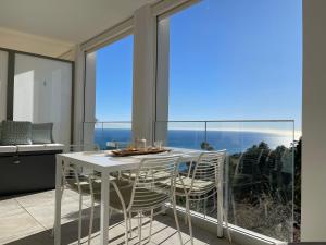 Appartements Appartement de luxe Eze village vue mer avec piscine : photos des chambres